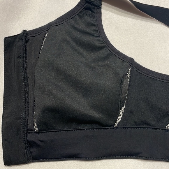 Fabletics Zoe High Impact Sports Bra - Picture 9 of 11